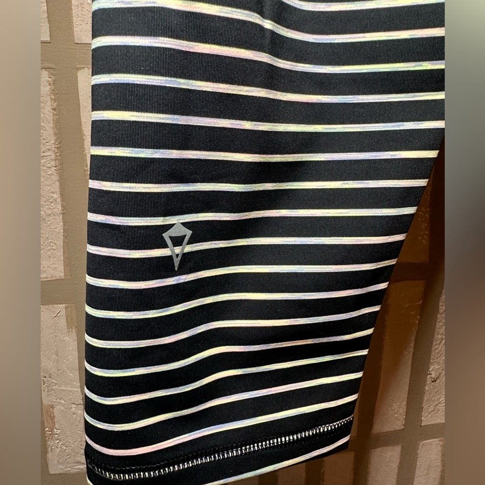 IVIVVA CROP LEGGINGS - Picture 6 of 8
